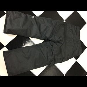Champion snow pants. Like new condition 6/7